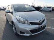 2012 TOYOTA VITZ F