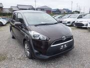 2017 TOYOTA SIENTA X