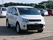 2012 MITSUBISHI DELICA D5