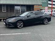 2019 LEXUS ES