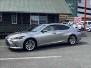 2019 LEXUS ES