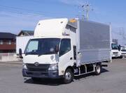 2019 TOYOTA DYNA