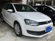 2013 VOLKSWAGEN POLO