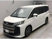 2025 TOYOTA NOAH