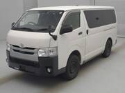 2019 TOYOTA HIACE VAN