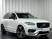 2022 VOLVO XC90
