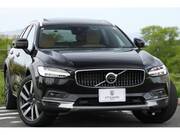 2021 VOLVO V90