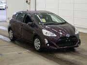2015 TOYOTA AQUA