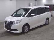 2015 TOYOTA NOAH