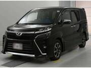 2018 TOYOTA VOXY