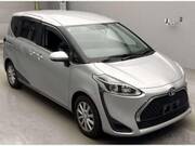 2021 TOYOTA SIENTA X