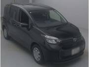 2023 TOYOTA SIENTA X