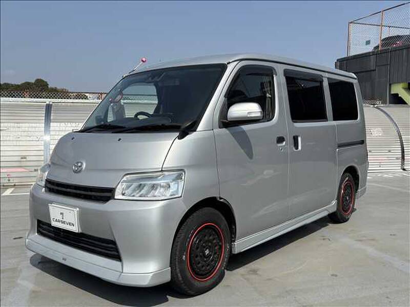 TOYOTA TOWNACE VAN