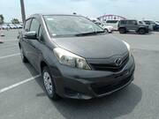 2011 TOYOTA VITZ F