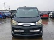 2011 TOYOTA NOAH