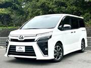 2018 TOYOTA VOXY