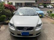 2010 VOLVO V50
