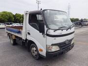 2010 HINO DUTRO