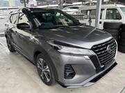 2021 NISSAN KICKS