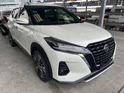 2021 NISSAN KICKS