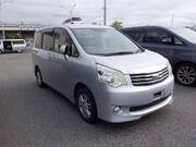 2011 TOYOTA NOAH X SMART EDITION