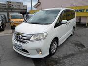 2013 NISSAN SERENA