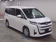 2022 TOYOTA NOAH X
