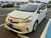 2012 TOYOTA PRIUS ALPHA S