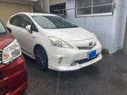 2011 TOYOTA PRIUS ALPHA G