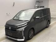 2022 TOYOTA VOXY