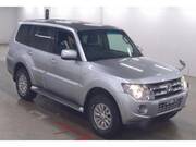 2012 MITSUBISHI PAJERO