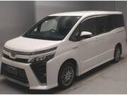 2019 TOYOTA VOXY