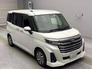 2022 TOYOTA ROOMY
