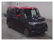 2018 HONDA N-BOX CUSTOM