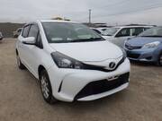 2015 TOYOTA VITZ F