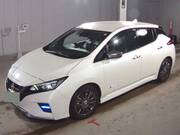 2022 NISSAN LEAF