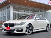 2017 BMW 7 SERIES (Left Hand Drive)