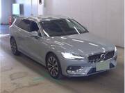 2024 VOLVO V60