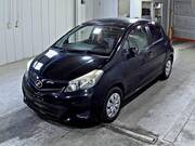 2012 TOYOTA VITZ F