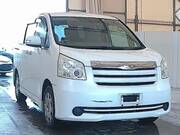 2010 TOYOTA NOAH X SMART EDITION