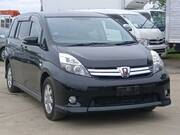 2014 TOYOTA ISIS PLATANA