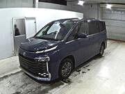 2022 TOYOTA VOXY