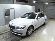2012 BMW 7 SERIES 740i