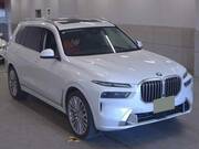 2023 BMW X7