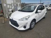 2015 TOYOTA AQUA