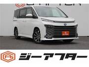 2022 TOYOTA VOXY