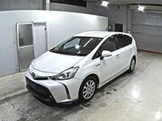 2015 TOYOTA PRIUS ALPHA