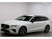 2021 VOLVO V60