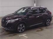 2021 NISSAN KICKS