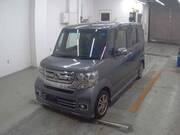2017 HONDA N-BOX CUSTOM